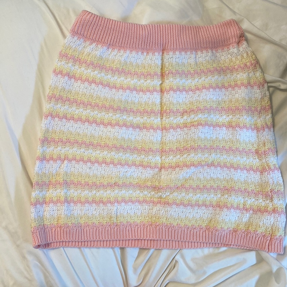 Y2K Barbie knit skirt